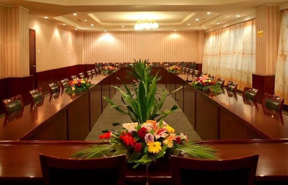 Chengdu Grand Hotel Экстерьер фото