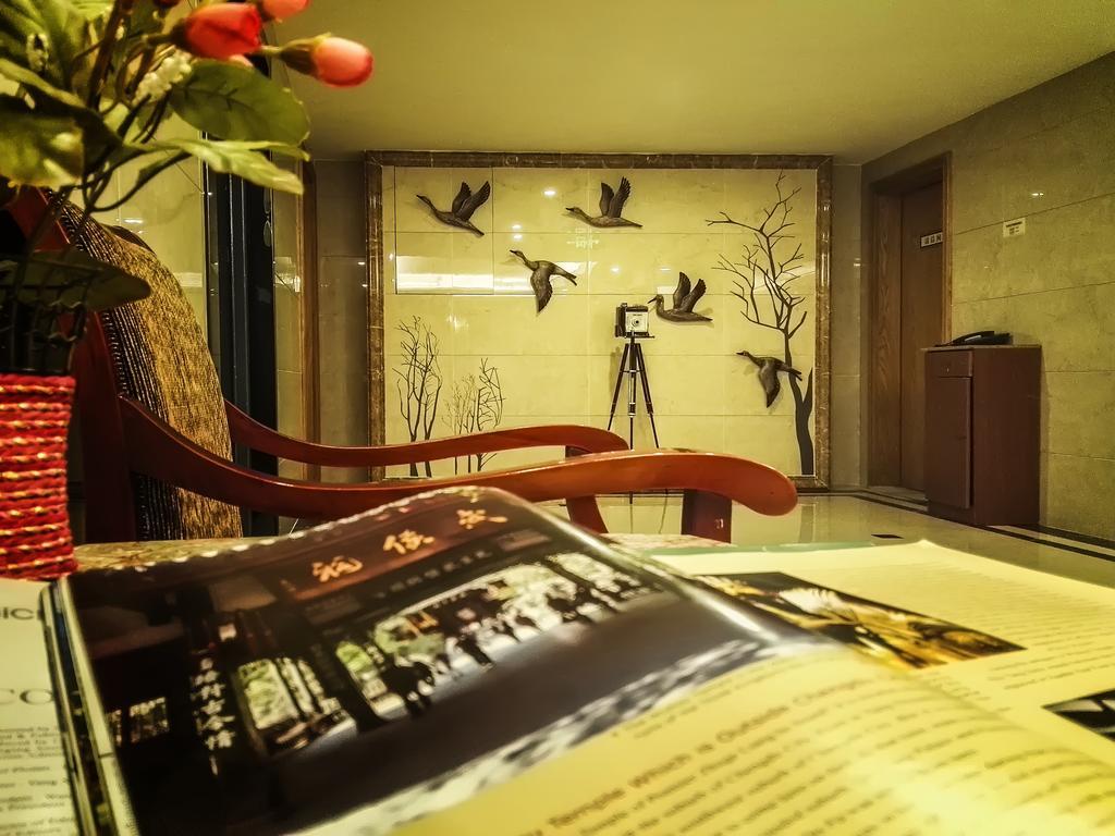 Chengdu Grand Hotel Экстерьер фото