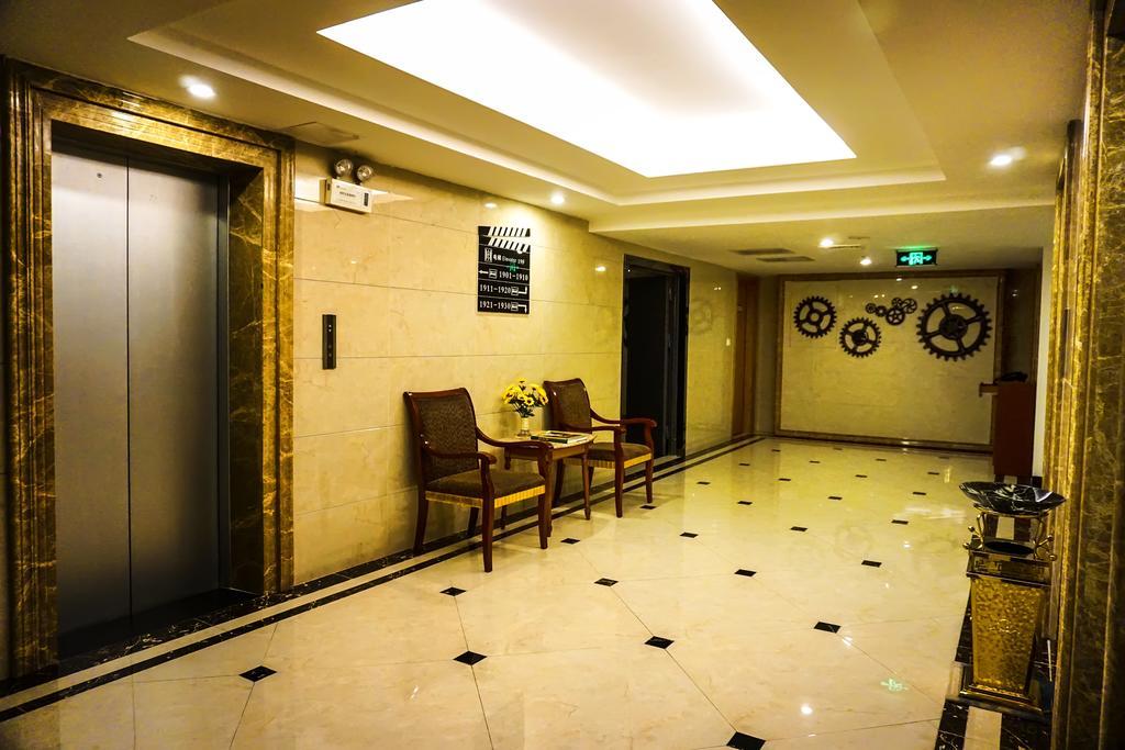 Chengdu Grand Hotel Экстерьер фото